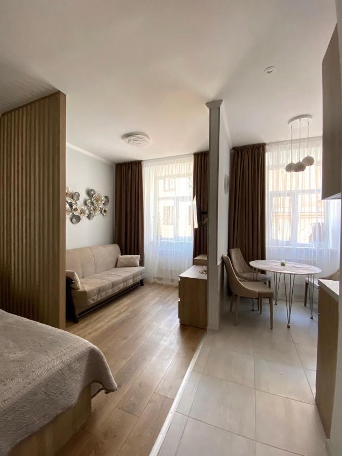 Homelike Apartment リヴィウ エクステリア 写真