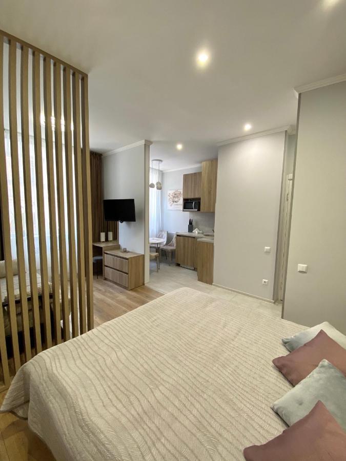 Homelike Apartment リヴィウ エクステリア 写真