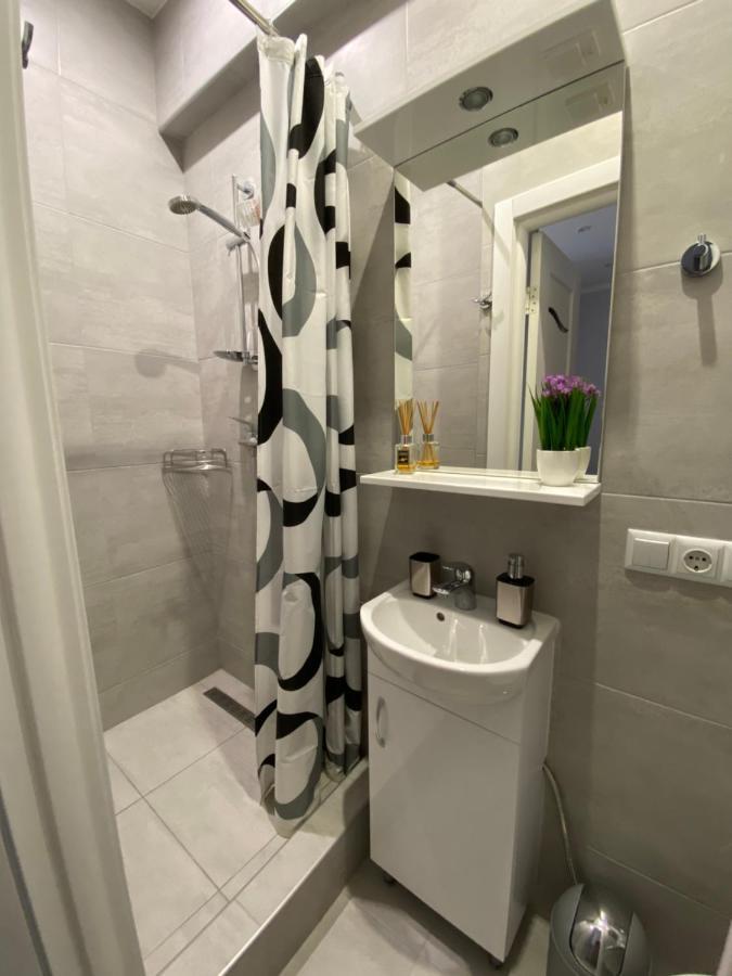 Homelike Apartment リヴィウ エクステリア 写真